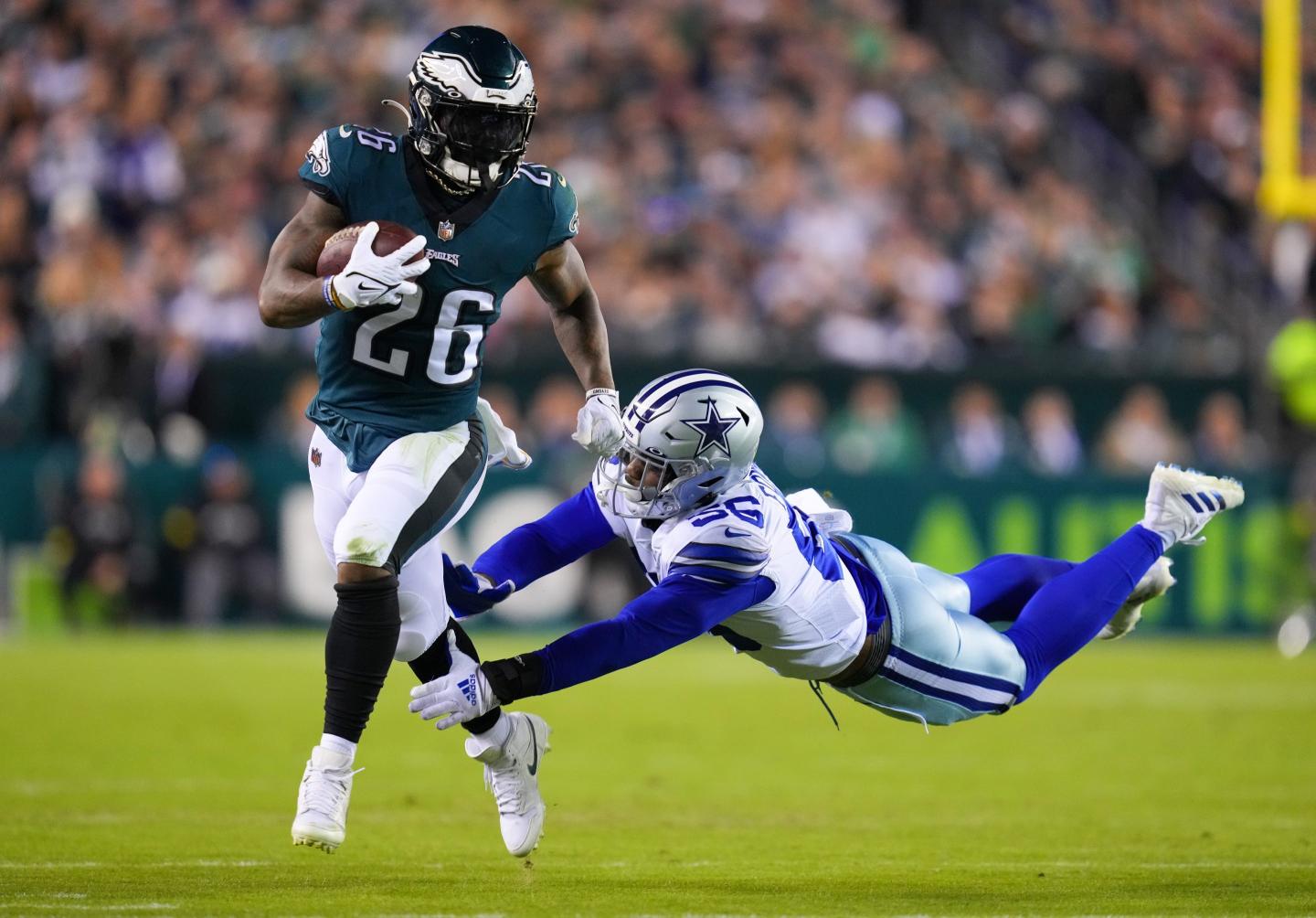 How to watch Week 16 of the NFL live online for free—and without cable