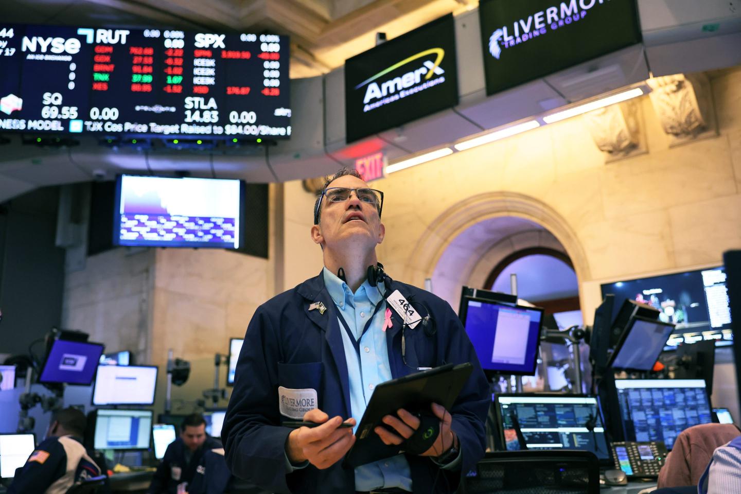 Stock trader Greg Rowe Traders works on the floor of the New York Stock Exchange during morning trading on November 17, 2022 in New York City.