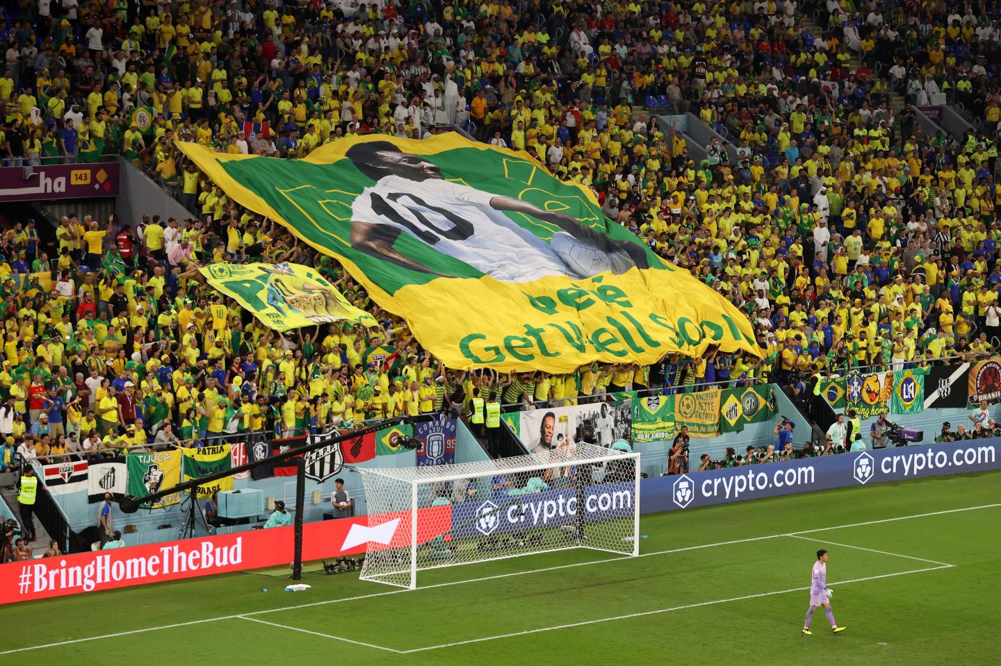 Pele banner at World Cup