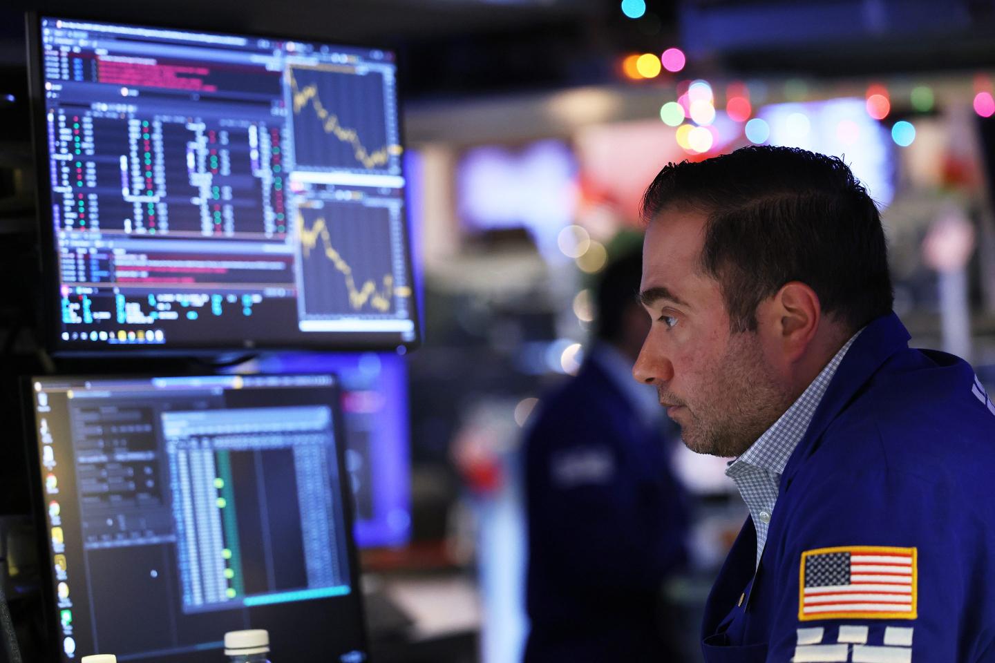 The market outlook for 2023 is uncertain. Here’s why Goldman Sachs thinks you should stay invested