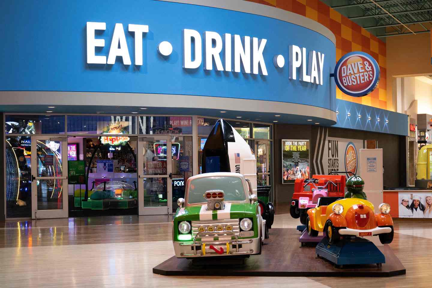 Dave & Buster's