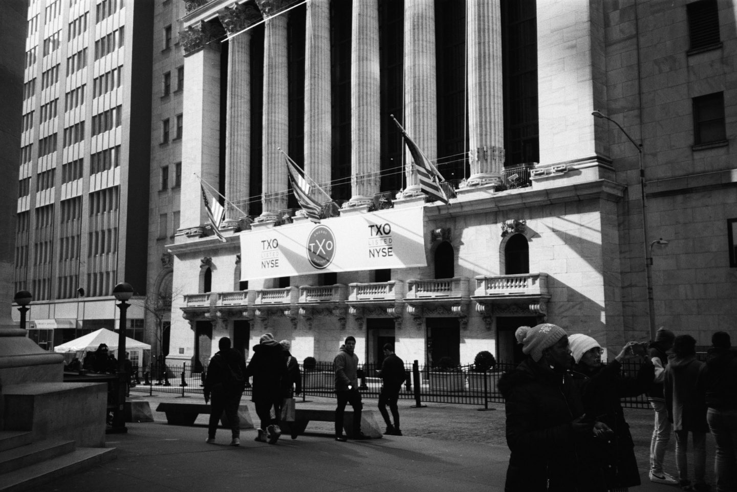 A picture of the outside of New York Stock Exchange