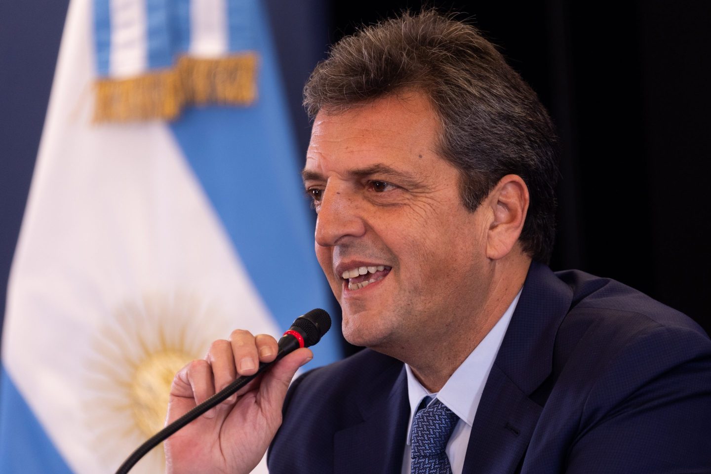 Argentina Economy Minister Sergio Massa said Brazil and Argentina would invite other countries in Latin America to join a proposed currency union.
