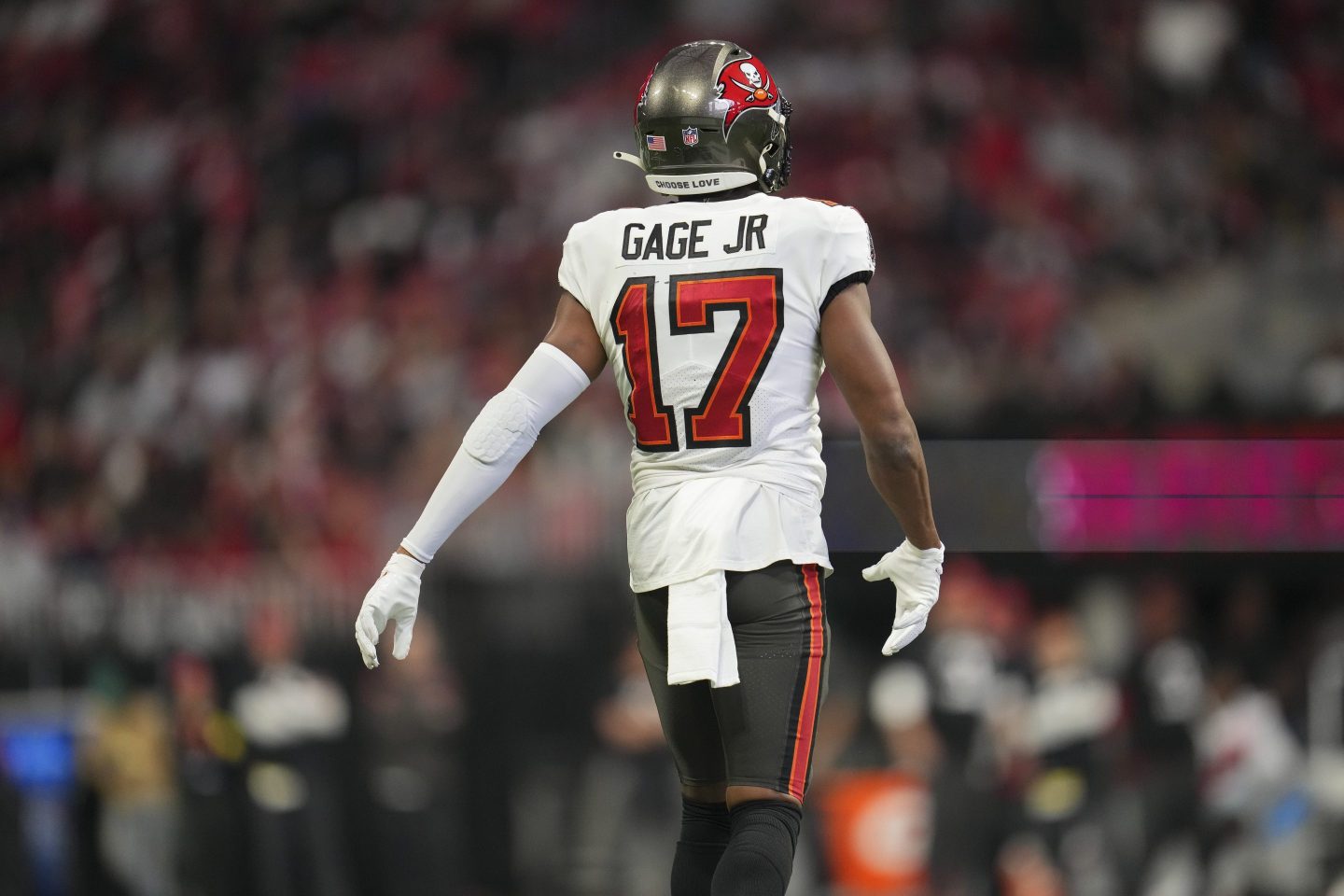 Russell Gage seen from behind in his Tampa Bay Jersey.
