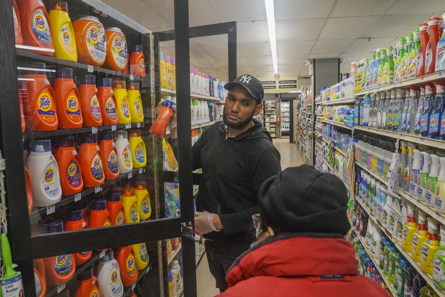 Retailer unlocking cabinet