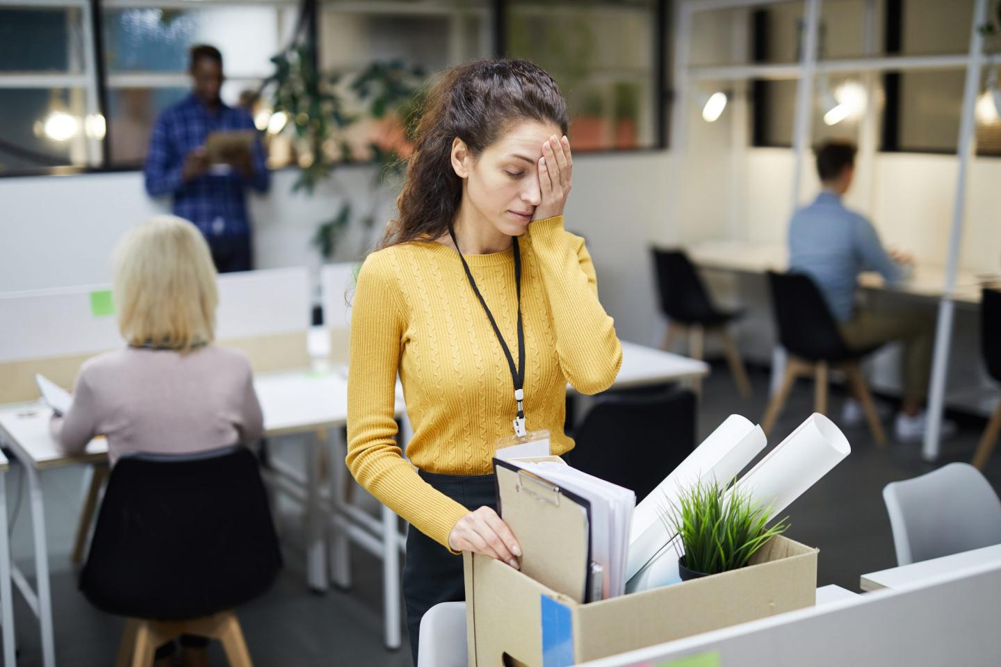 The latest jobs report was red-hot, but ominous LinkedIn data tells a different story about the economy