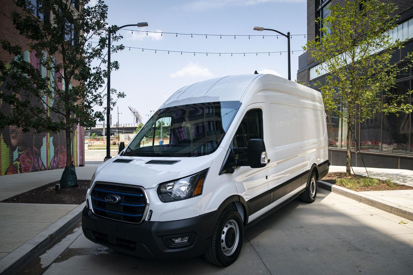 U.S. Postal Service goes green by buying 9,000 electric delivery vans to upgrade its aging gas-powered fleet