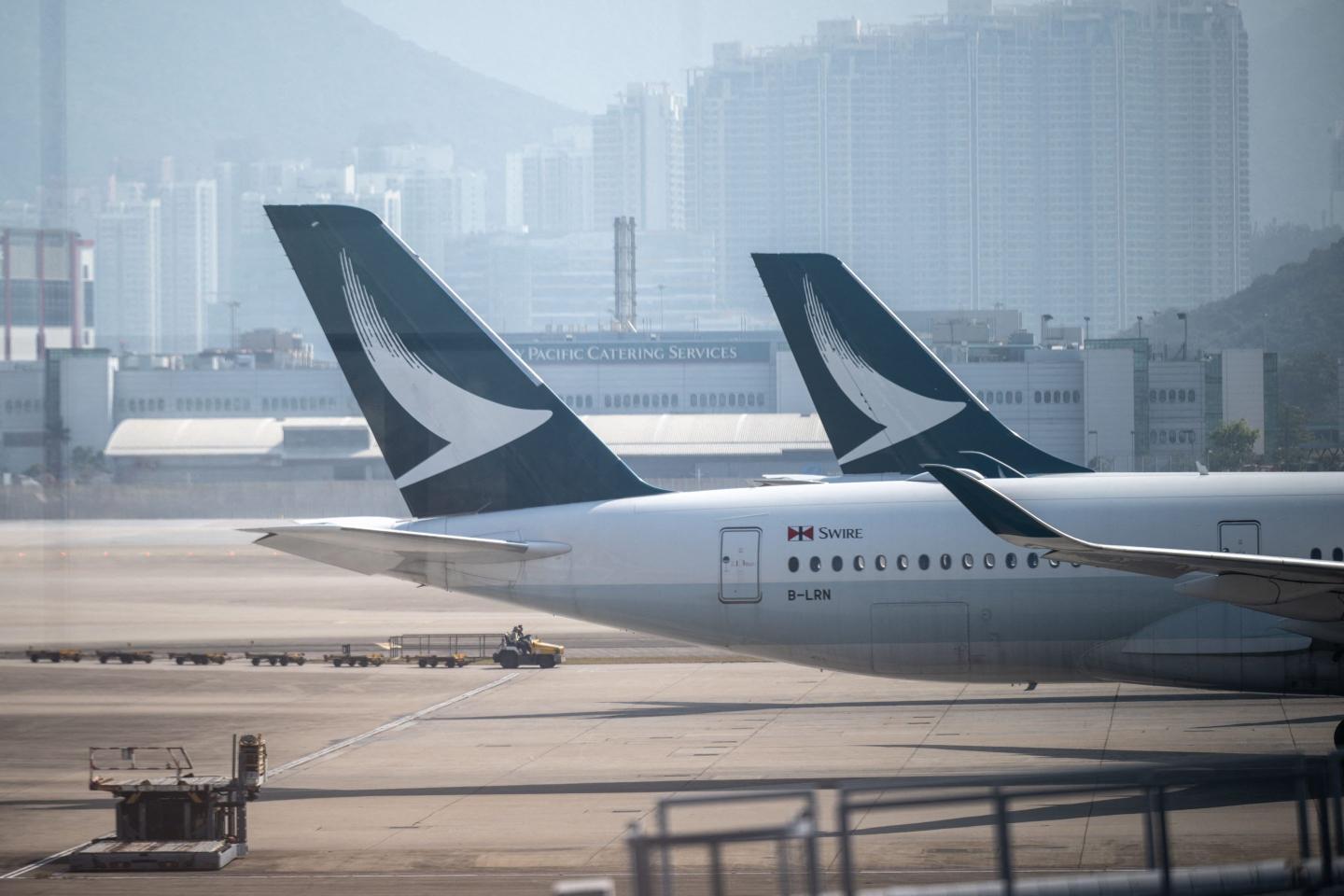 Hong Kong airport sees nearly 2,900% surge in passengers as China reopens