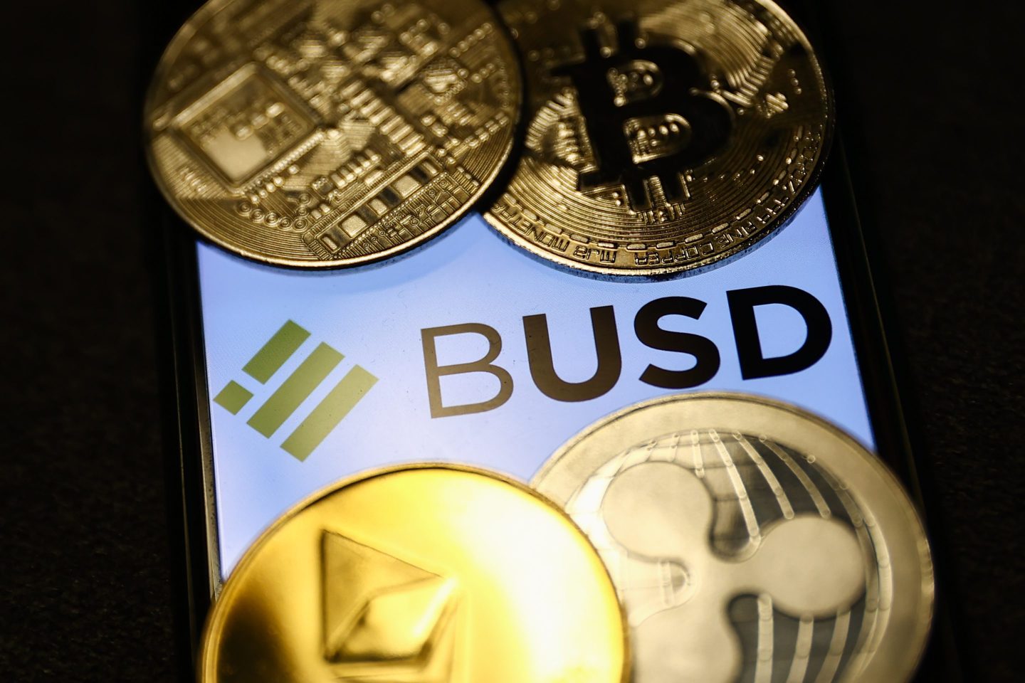 Paxos' Binance USD stablecoin's market cap has dropped by billions over the past few days.