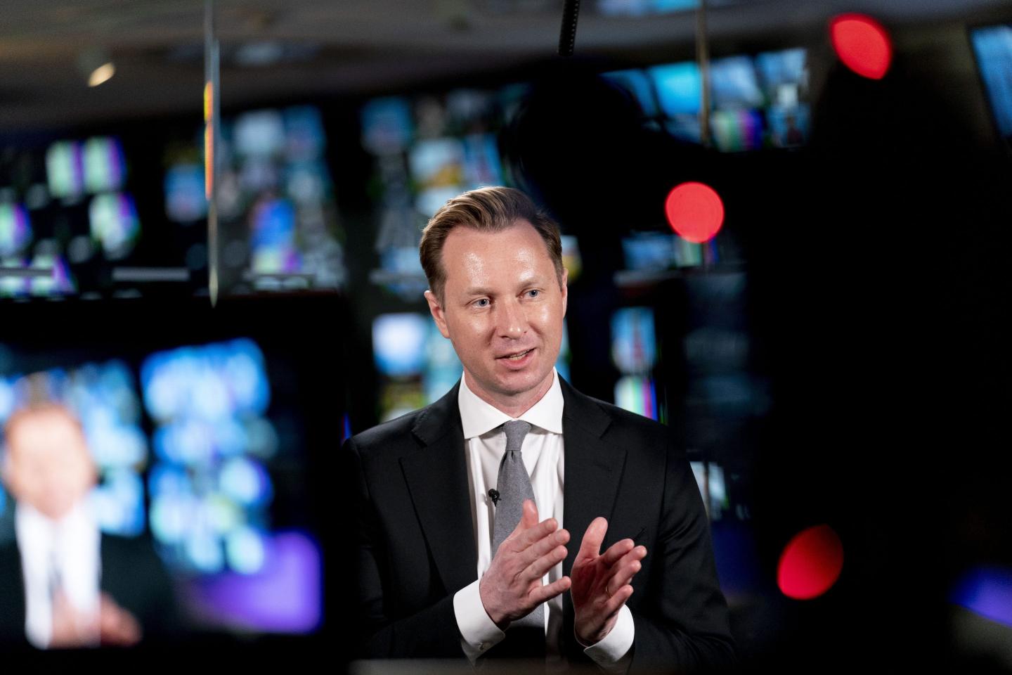 U.S. turns up its economic war on Russian oligarchs with harsher tools