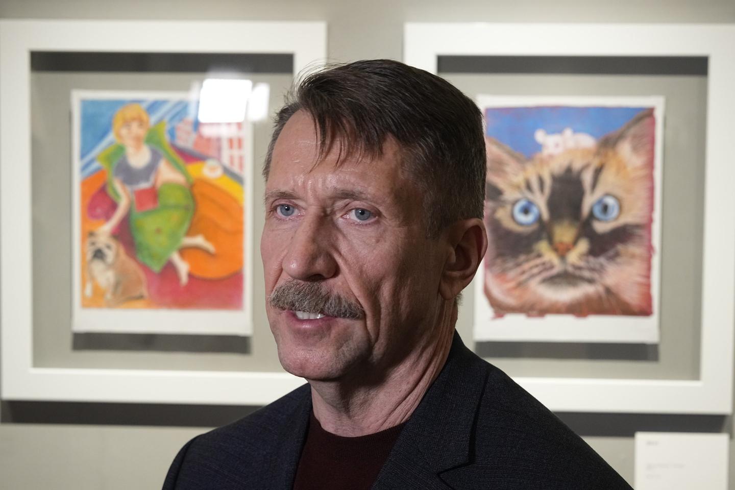 Former Russian arms deal Viktor Bout nicknamed the ‘Merchant of Death’ and freed by the US is showing his artwork in Moscow