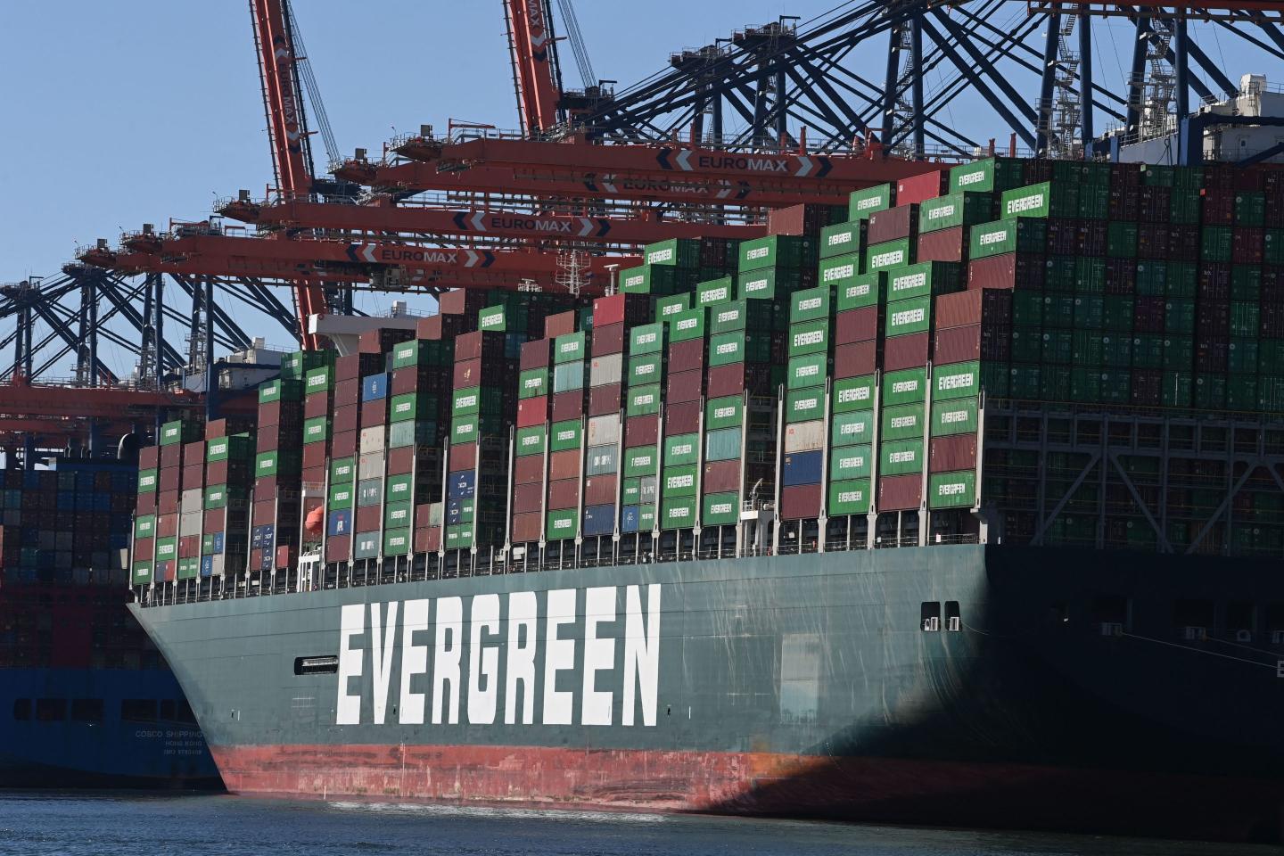 Evergreen Marine's Ever Given
