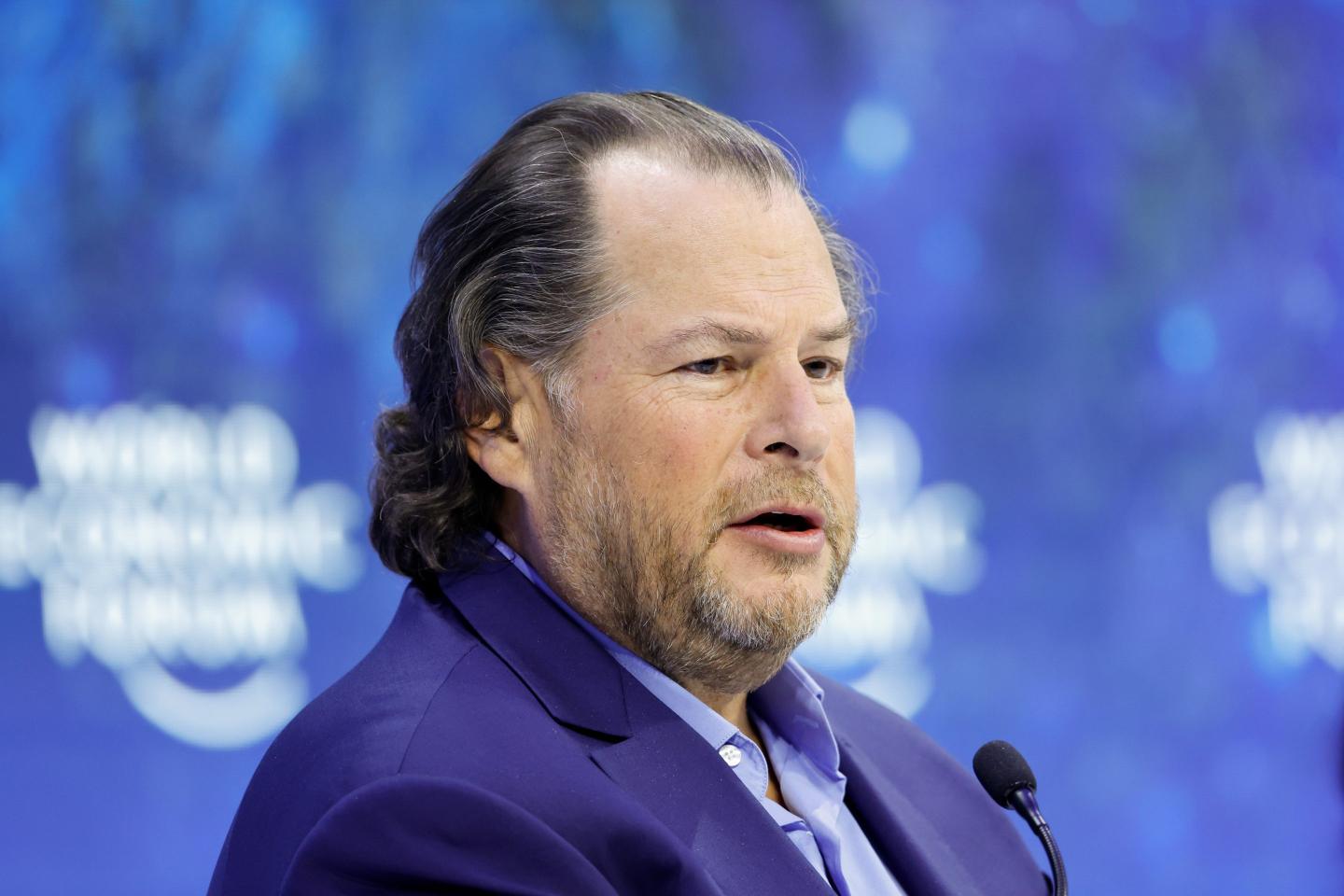 Salesforce CEO Marc Benioff says nobody saw the market downturn after the ‘best year tech ever had’— but now he’s bracing for a recession