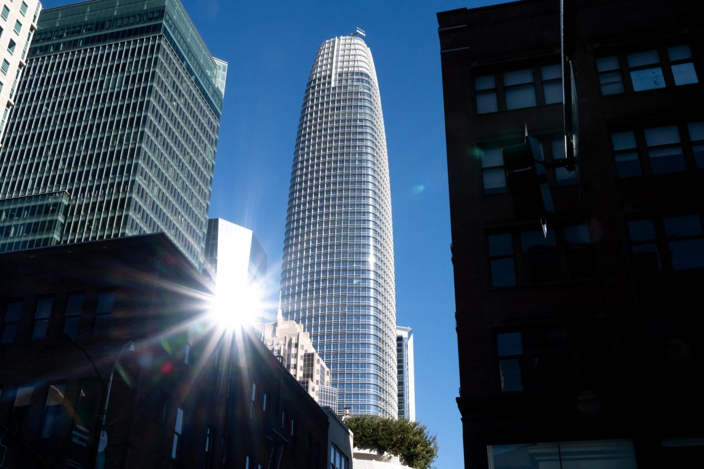 Salesforce Tower