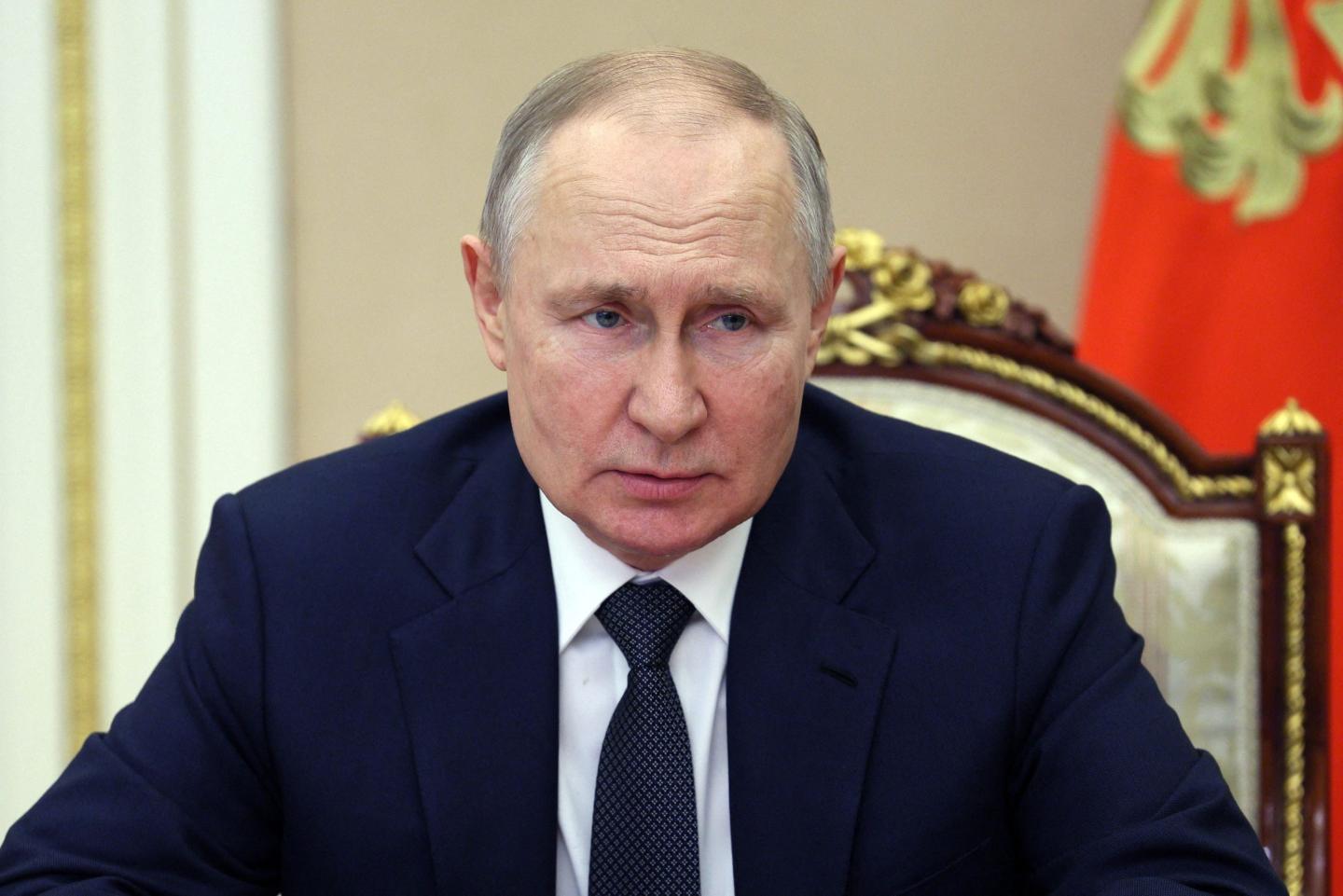 Putin says Russia will place tactical nuclear weapons in Belarus as Ukraine eyes offensive