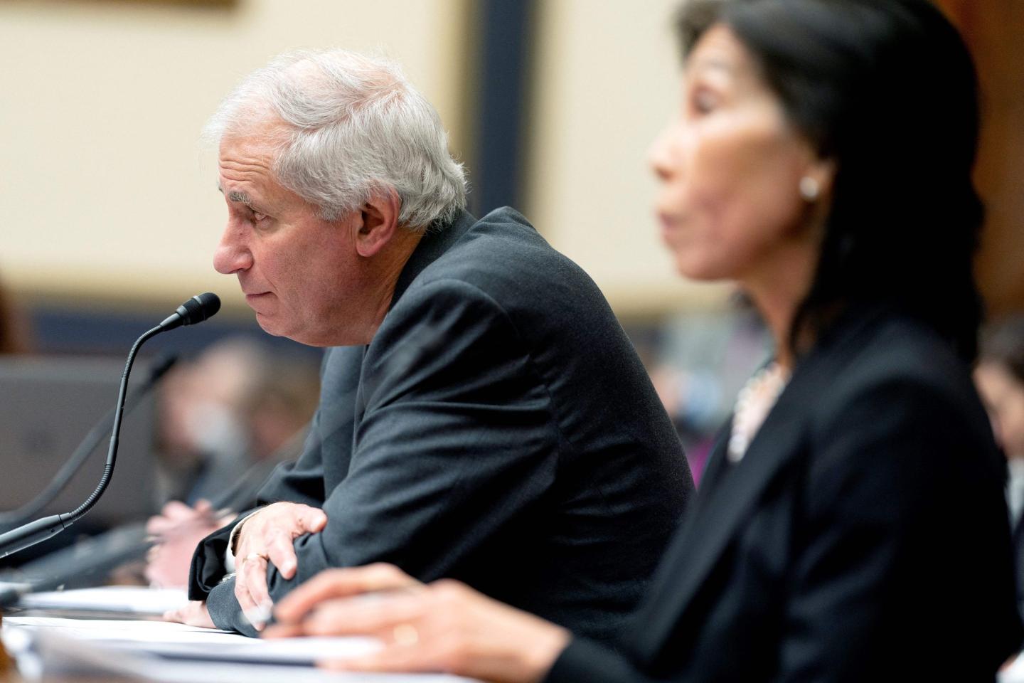 FDIC chair Martin Gruenberg testified to Congress over his handling of the SVB collapse.