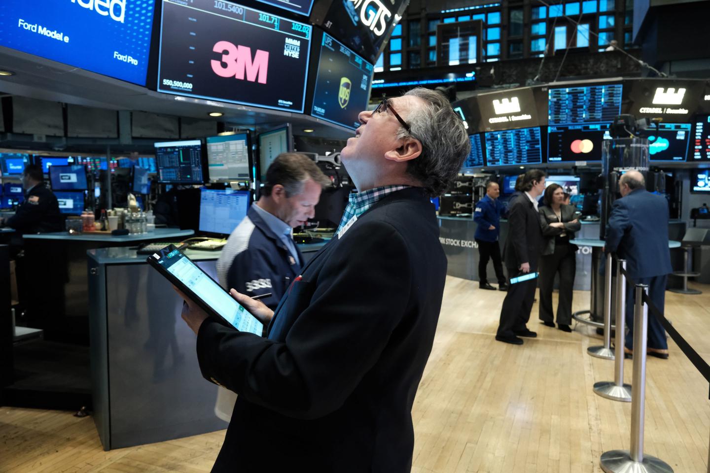 Los Angeles tops Shanghai as one of the biggest financial centers in the world. Here are the top 10— and 5 are in the U.S.