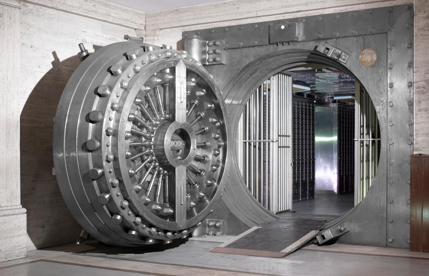 Here are all the banks getting crushed right now—and what to do if your money is there
