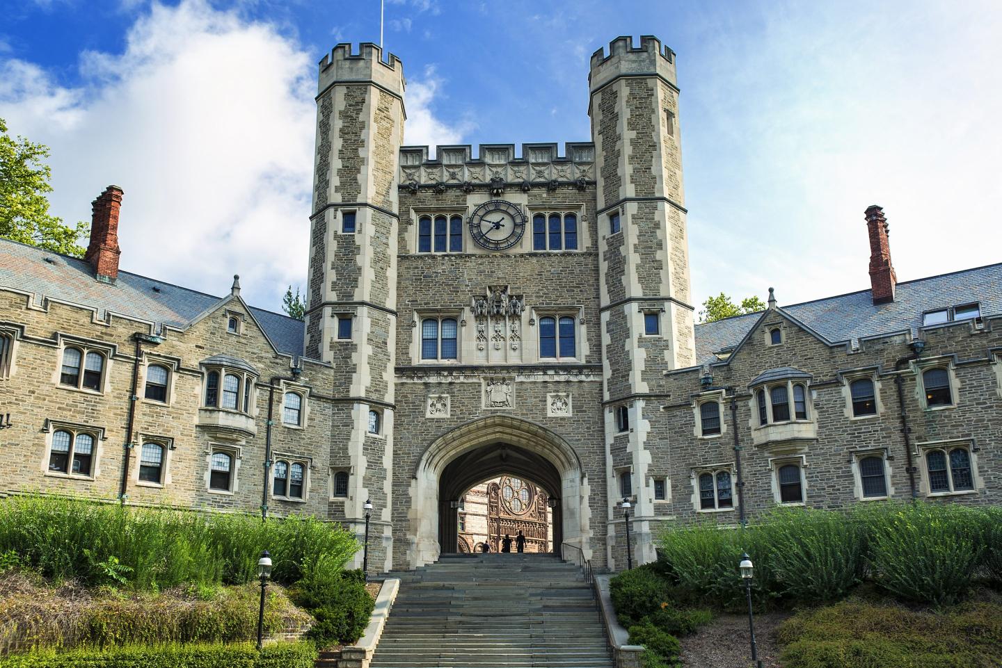 College hopefuls and their parents have different choices for their top ‘dream school’ this year—but neither is Harvard or Yale