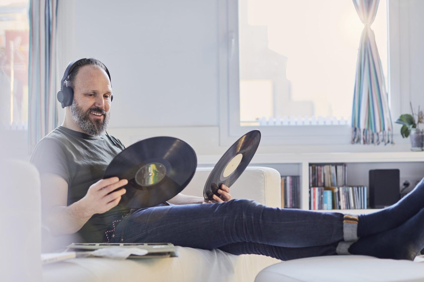 Vinyl collector