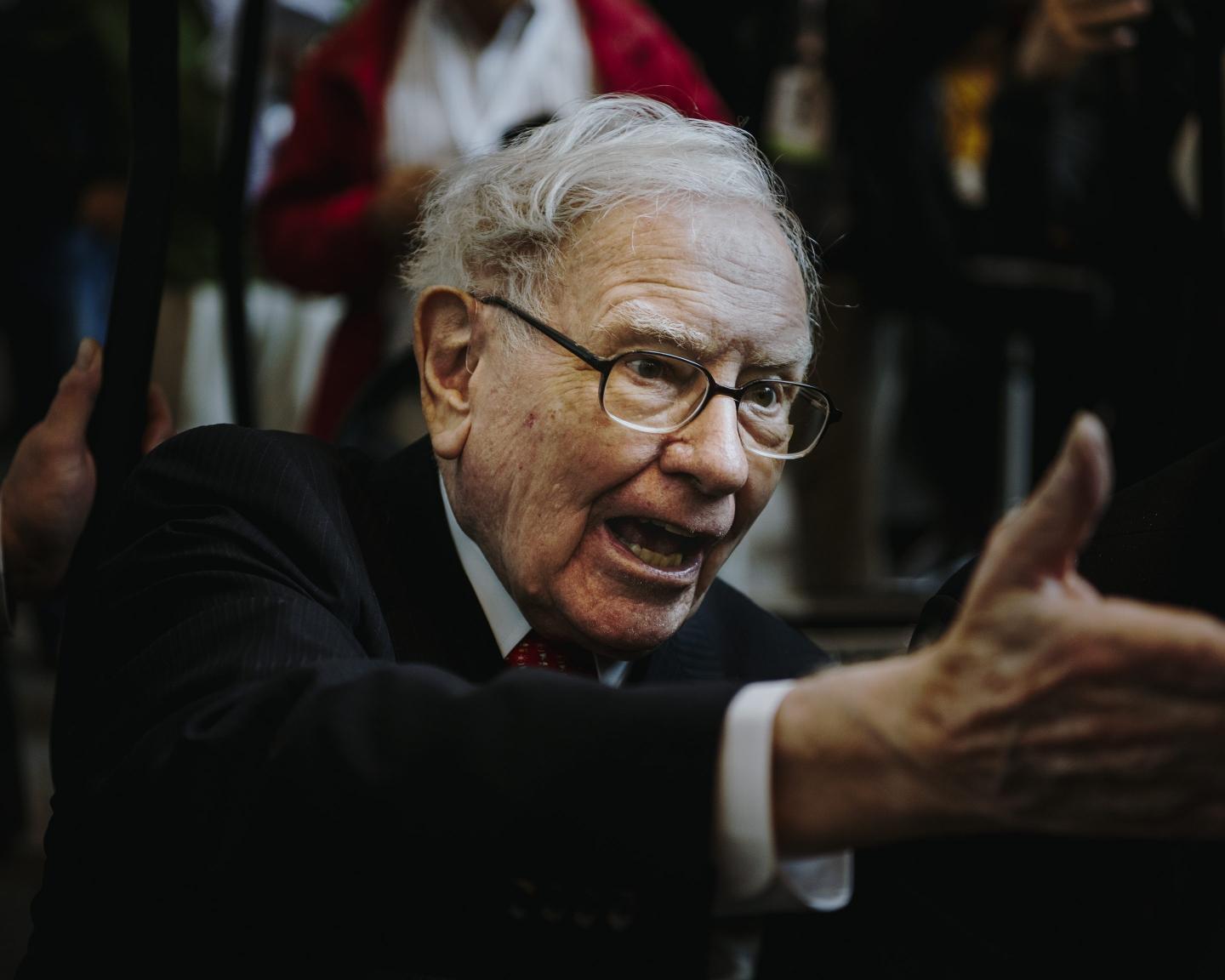 Warren Buffett speaking at a Berkshire Hathaway event