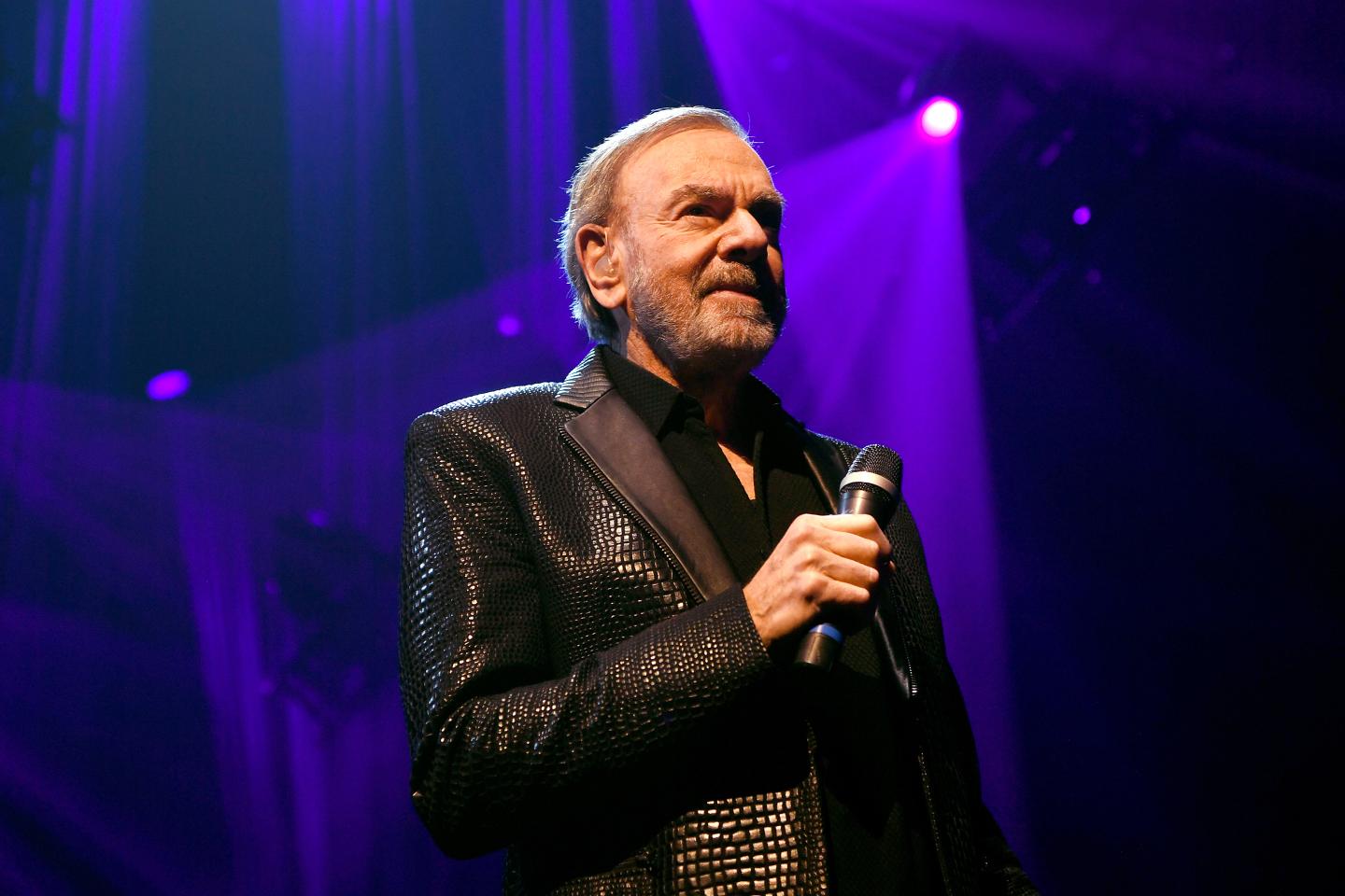 Neil Diamond was in denial of his Parkinson’s diagnosis, a disease that starts slowly with subtle symptoms. Here’s are the signs to look for