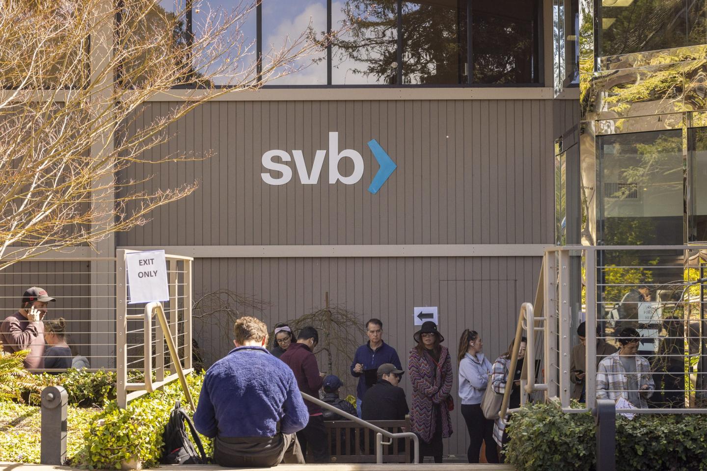 The CEO and CFO of Silicon Valley Bank’s bankrupt former owner have resigned more than a month after its stunning collapse