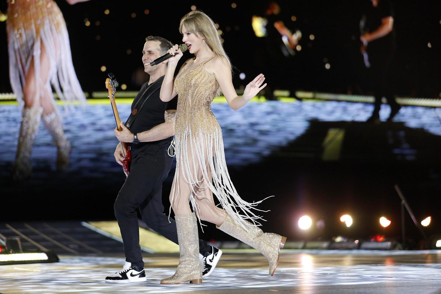 Taylor Swift performs onstage
