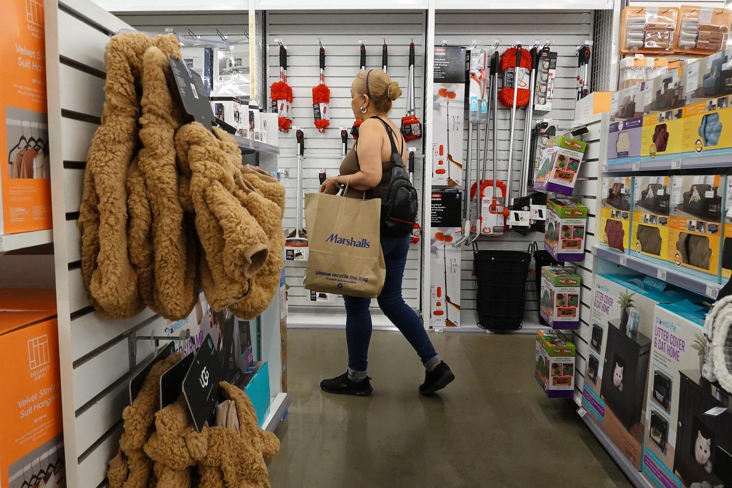 Bed Bath & Beyond to close all 360 stores within two months—and soon stop accepting its ubiquitous coupons