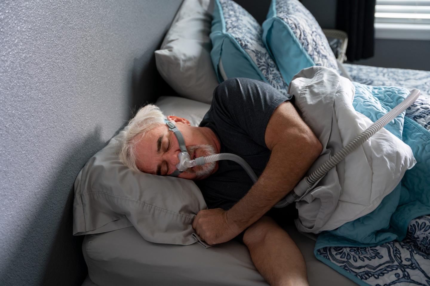 Could sleep issues put you at greater risk for Alzheimer’s-related memory loss? It’s possible, according to a new study. Here are the signs to look for