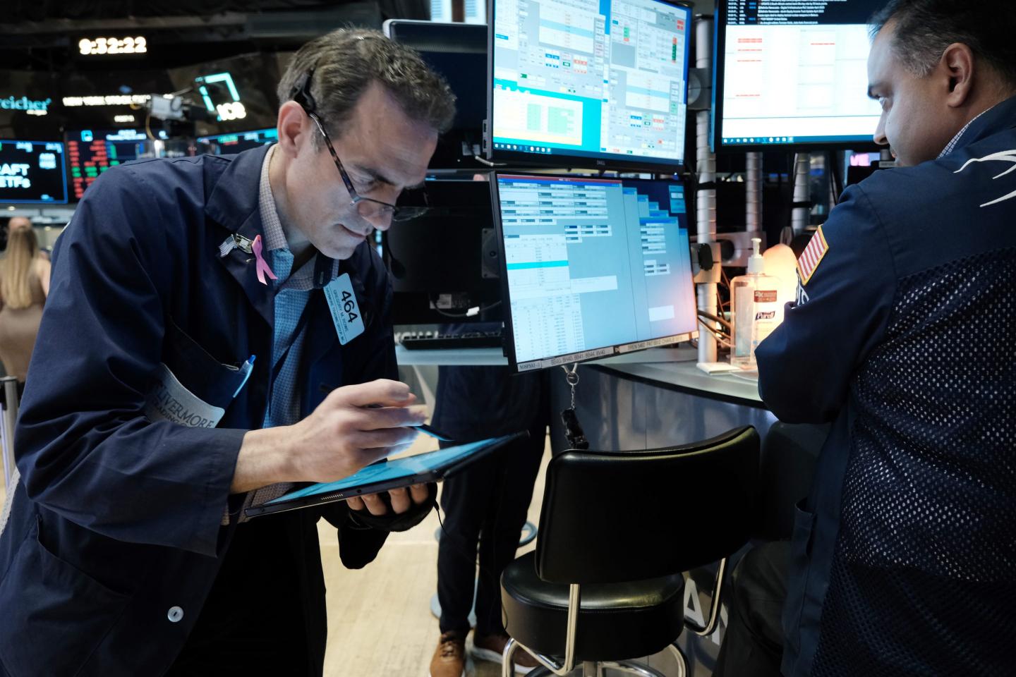 NYSE broker