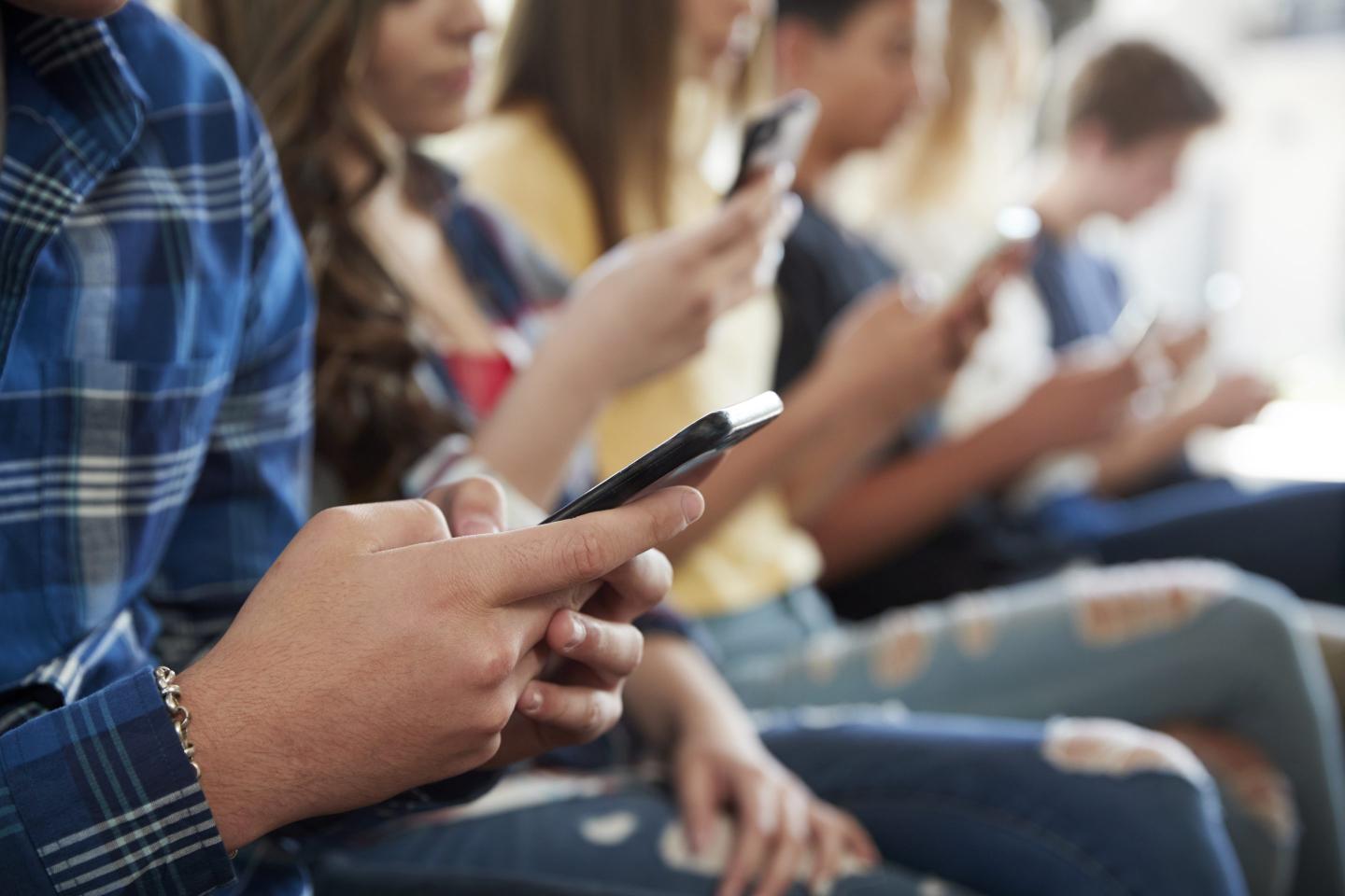 Social media use is taking a toll kids’ mental health. These 8 tips for parents can help