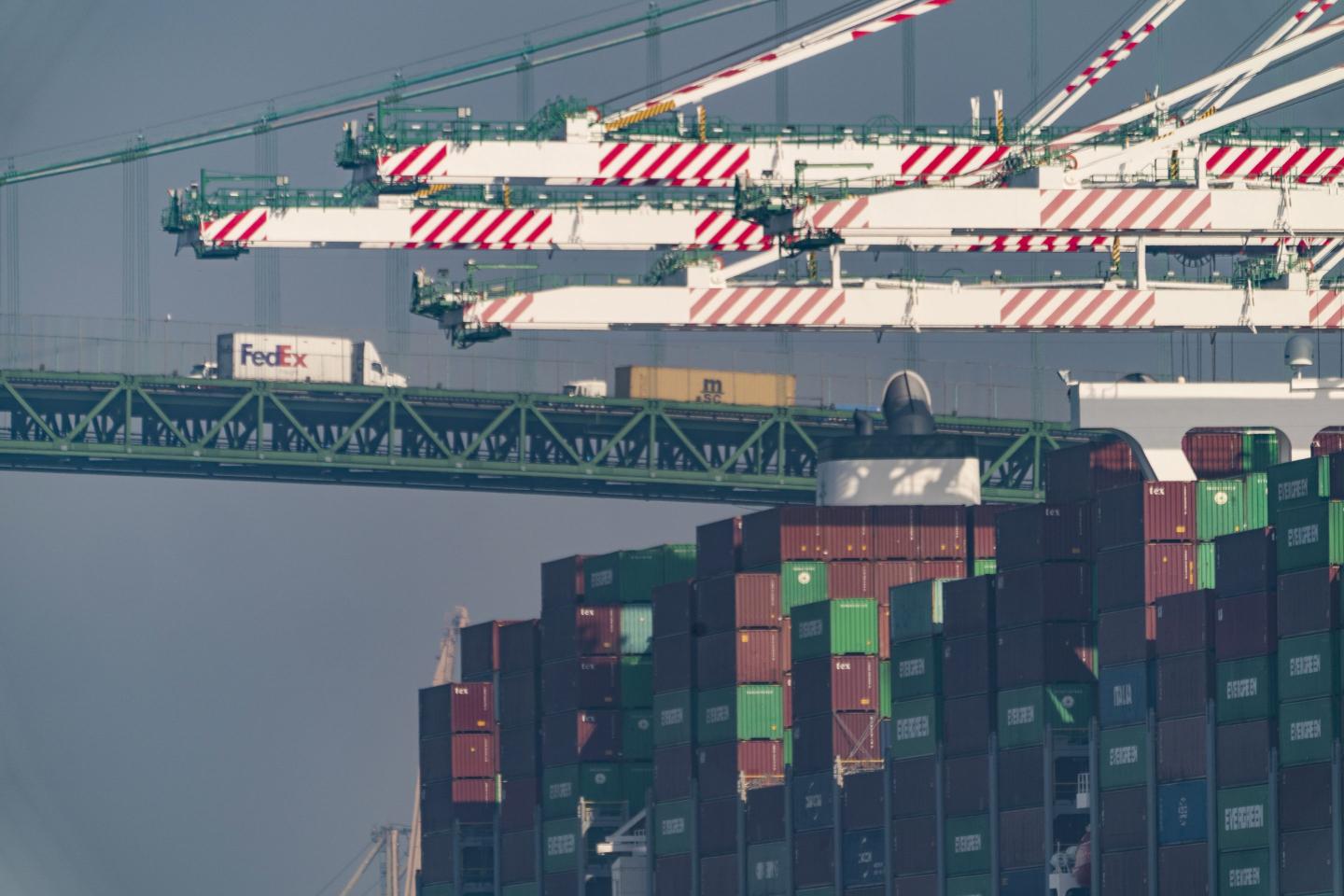 West Coast dockworkers and shippers reach tentative contract agreement, avoiding repeat of strikes that stymied Bush and Obama