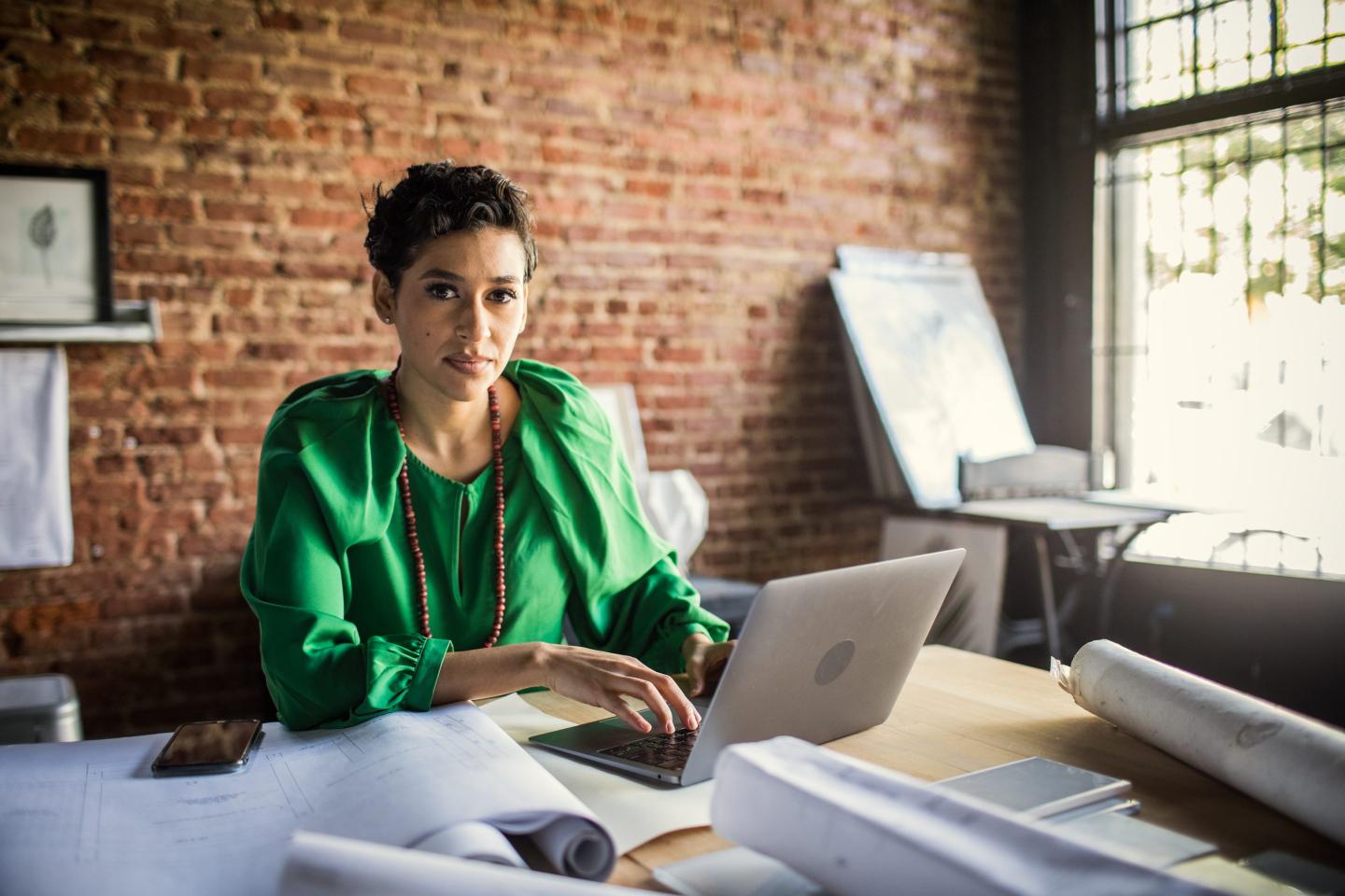 woman at laptop