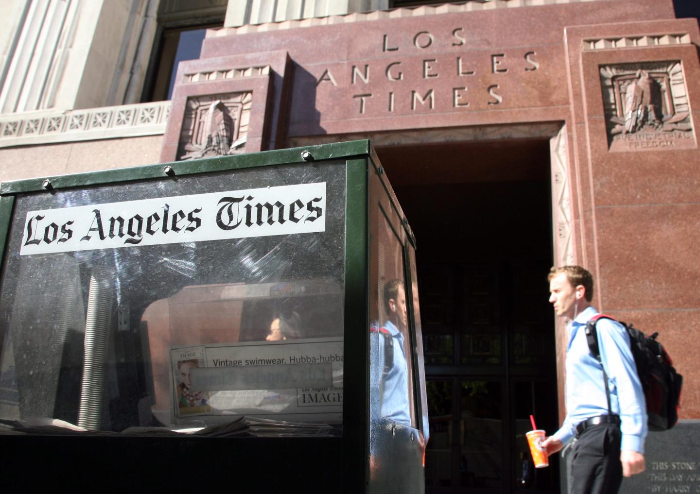 The "Los Angeles Times" newspaper building in downtown Los Angeles,24 April 2007. 