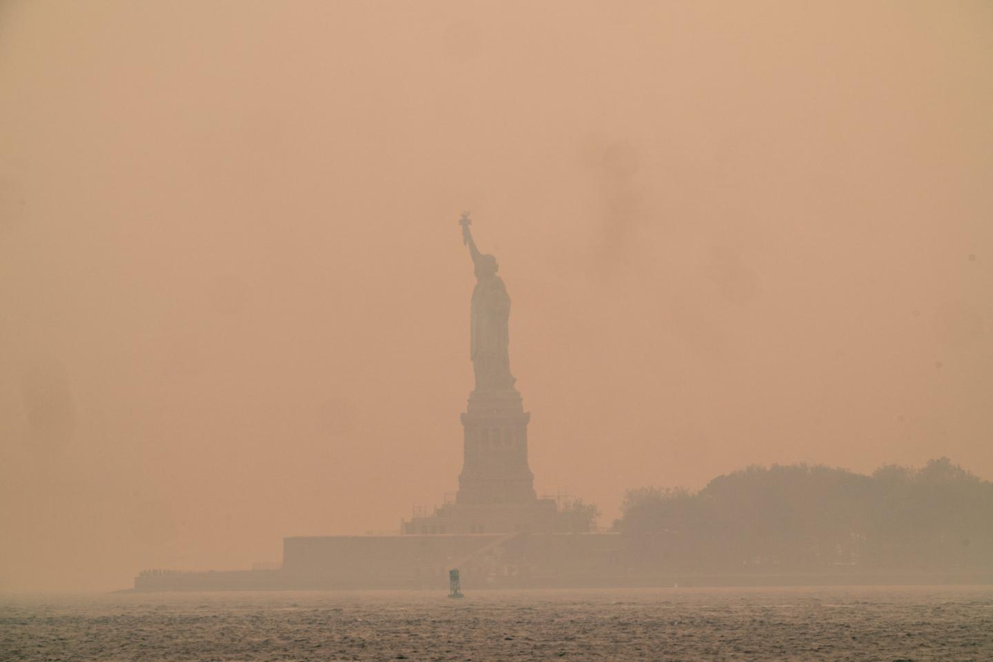 New York’s smokepocalypse ruins outdoor fun as Yankees game and foodie party are canceled while residents hunker down with masks