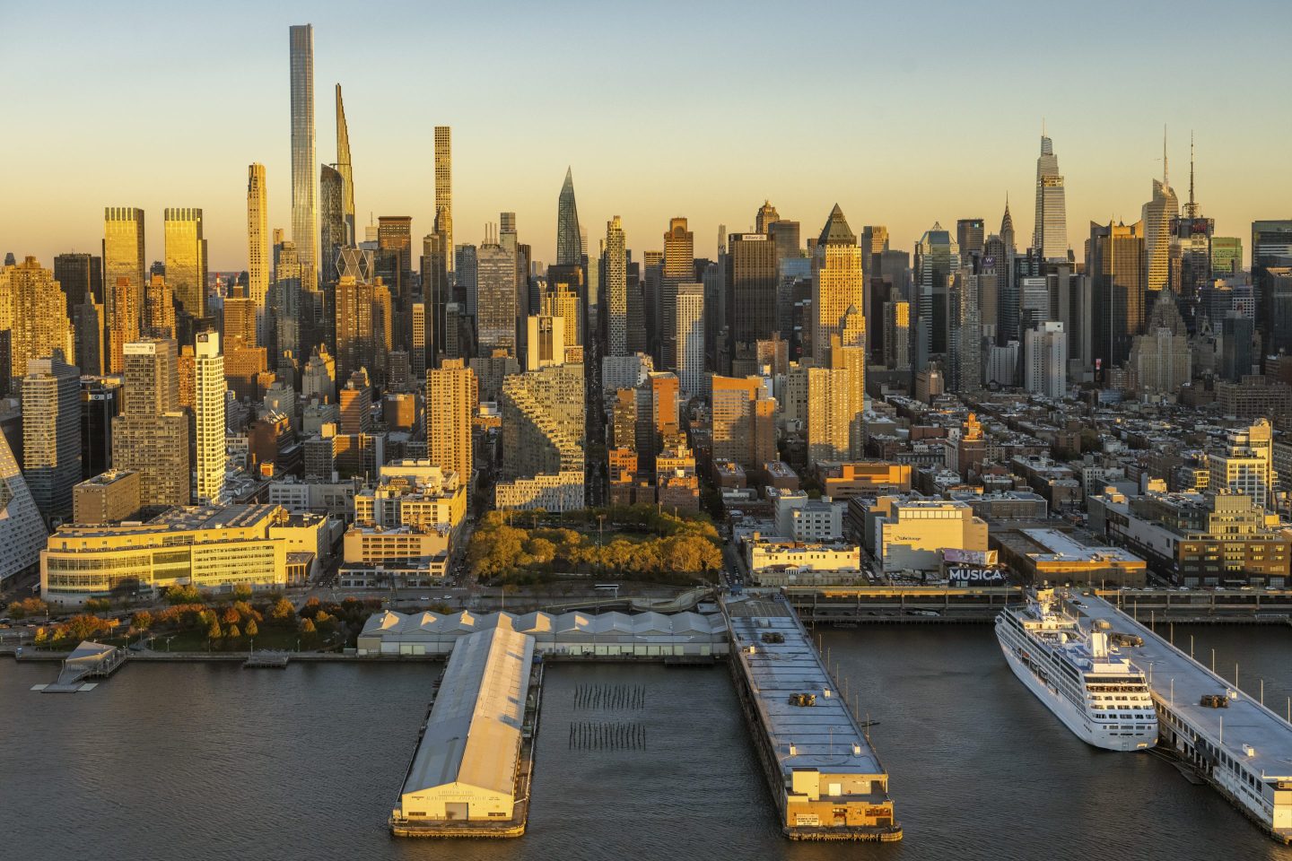 "Wolf of Airbnb' pleads guilty to fraud.