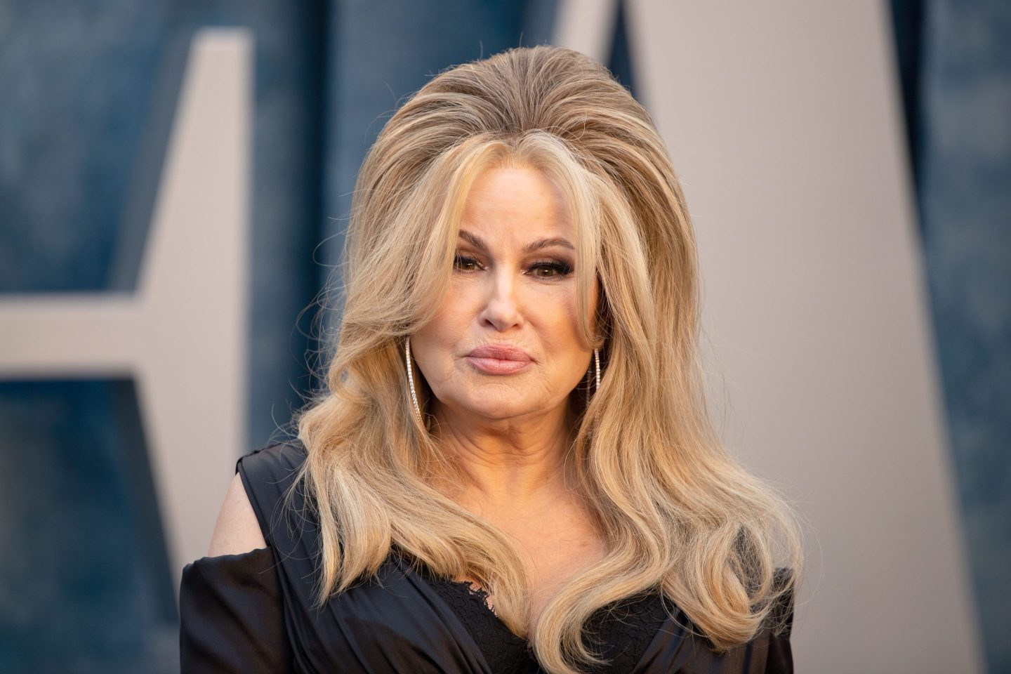 Jennifer Coolidge attends the 2023 Vanity Fair Oscar Party