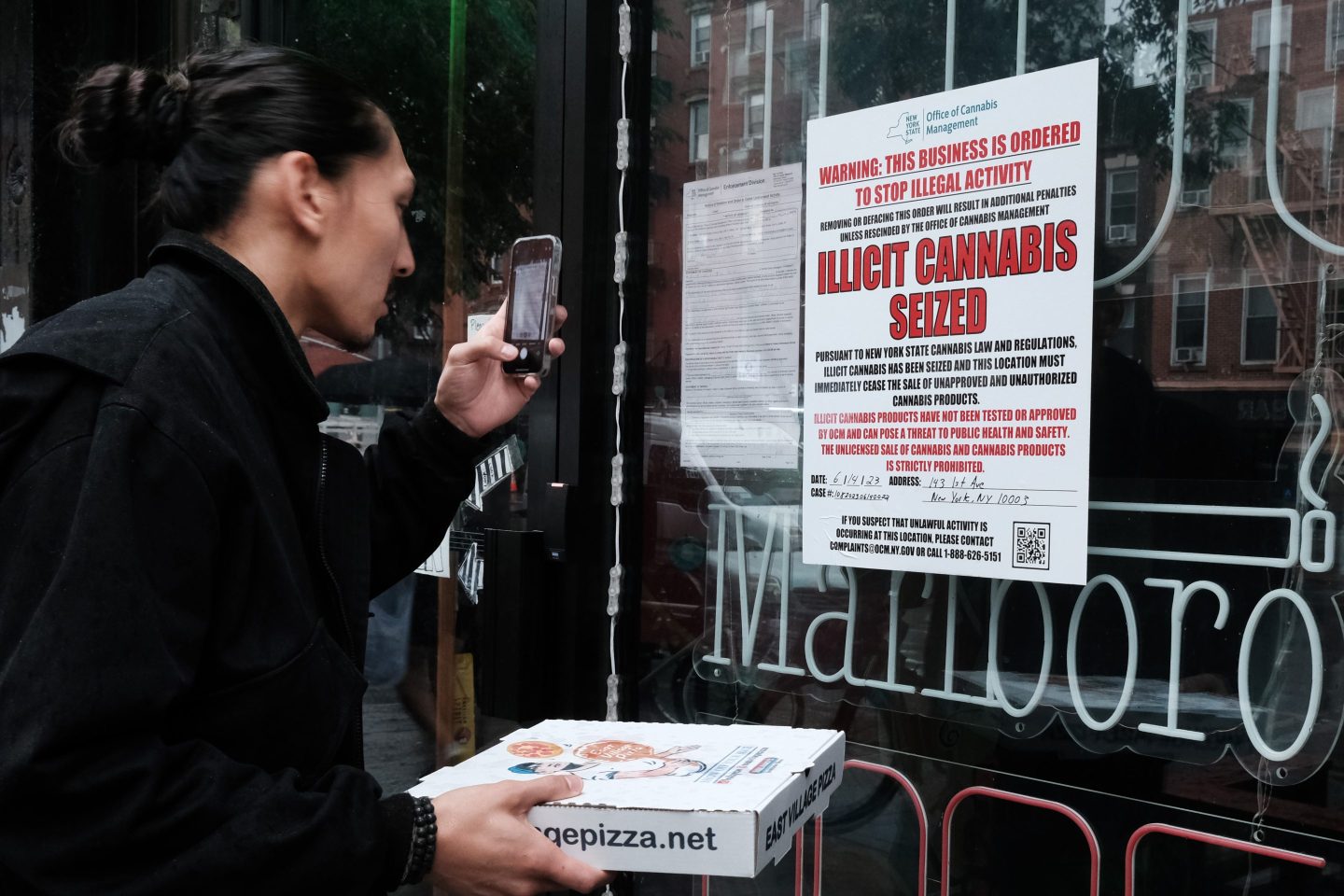 Illegal pot selling shops are proliferating in New York.