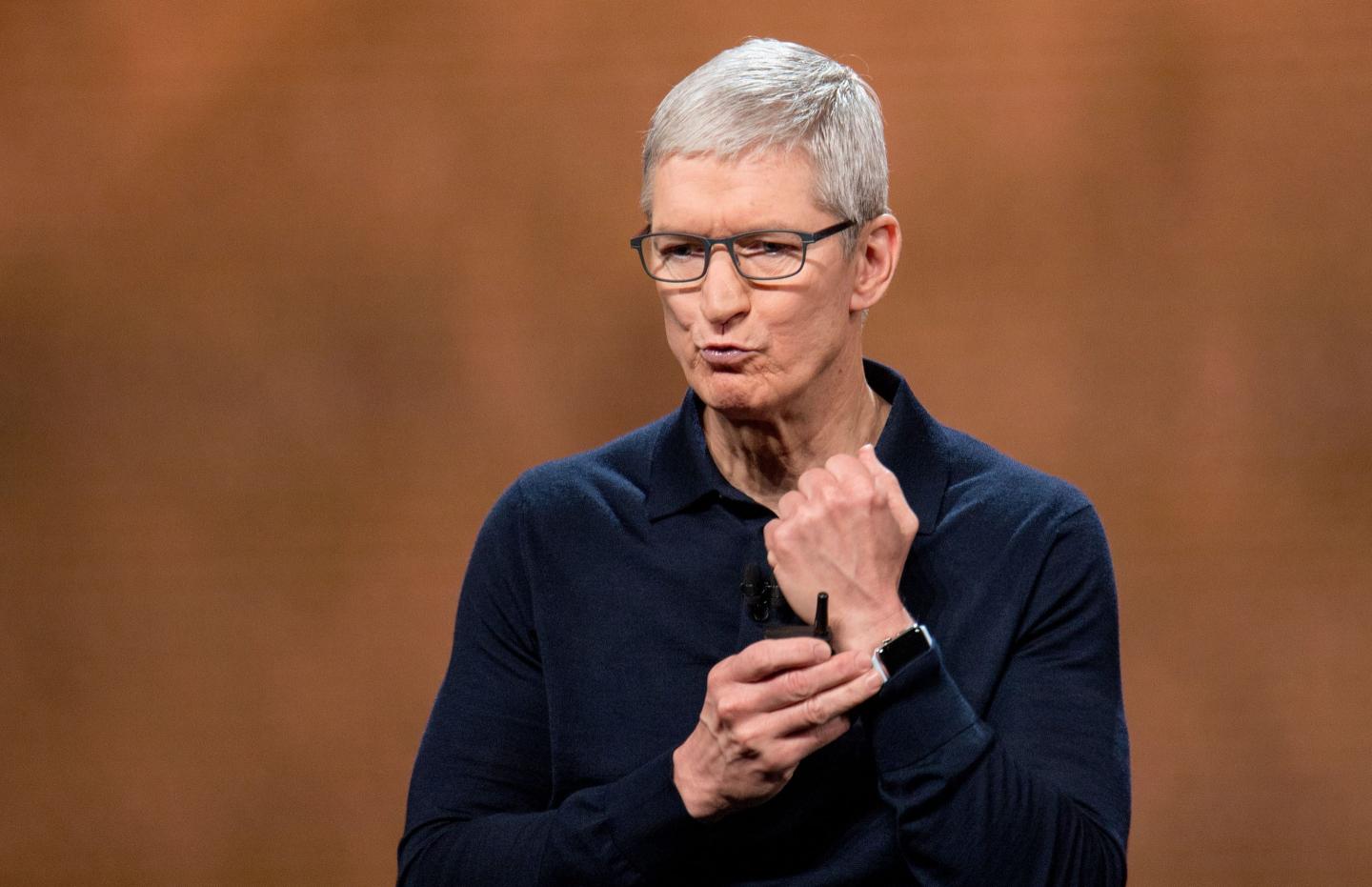 Apple bulls are bracing for a Tim Cook ‘flex’ moment