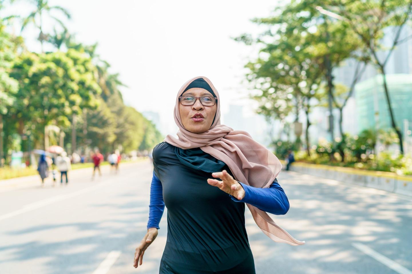 Adopting these 8 healthy habits by middle age could add between 23 and 24 years to your life