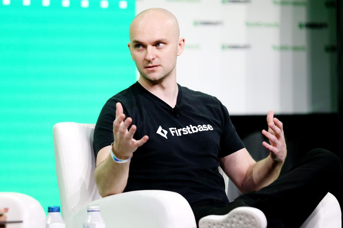 The office is a "distraction factory" and remote work gives companies a talent advantage, argues Firstbase CEO Chris Herd.