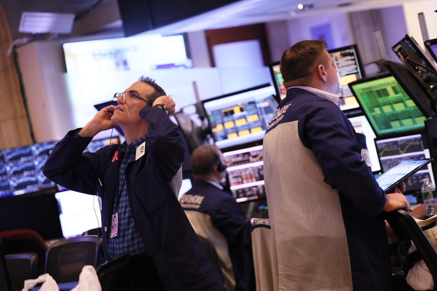NYSE trader
