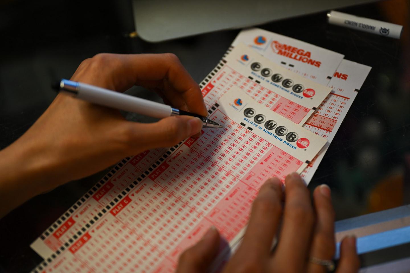 Mega Millions lottery jackpot nears $1 billion—the fifth highest ever—and sets off yet another ticket-buying frenzy