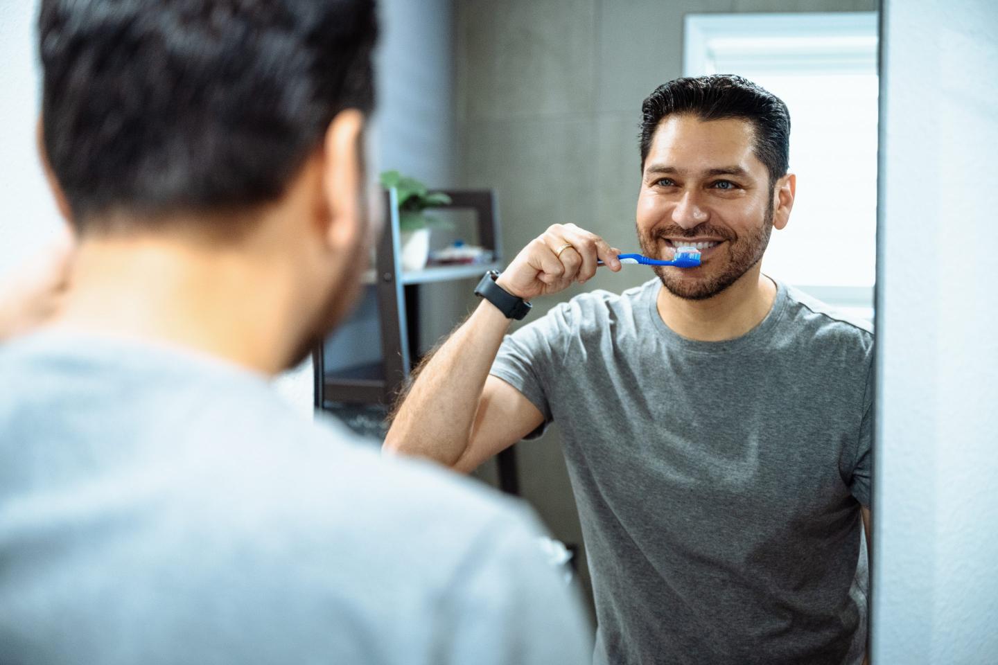 The best time to brush your teeth, according to a dentist. (Hint: It’s not right after breakfast)