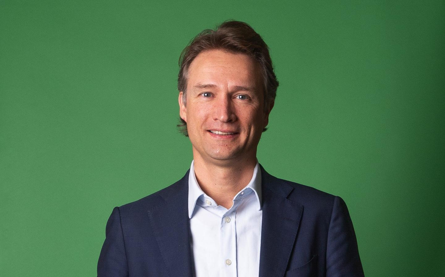 A picture of Dolf van den Brink