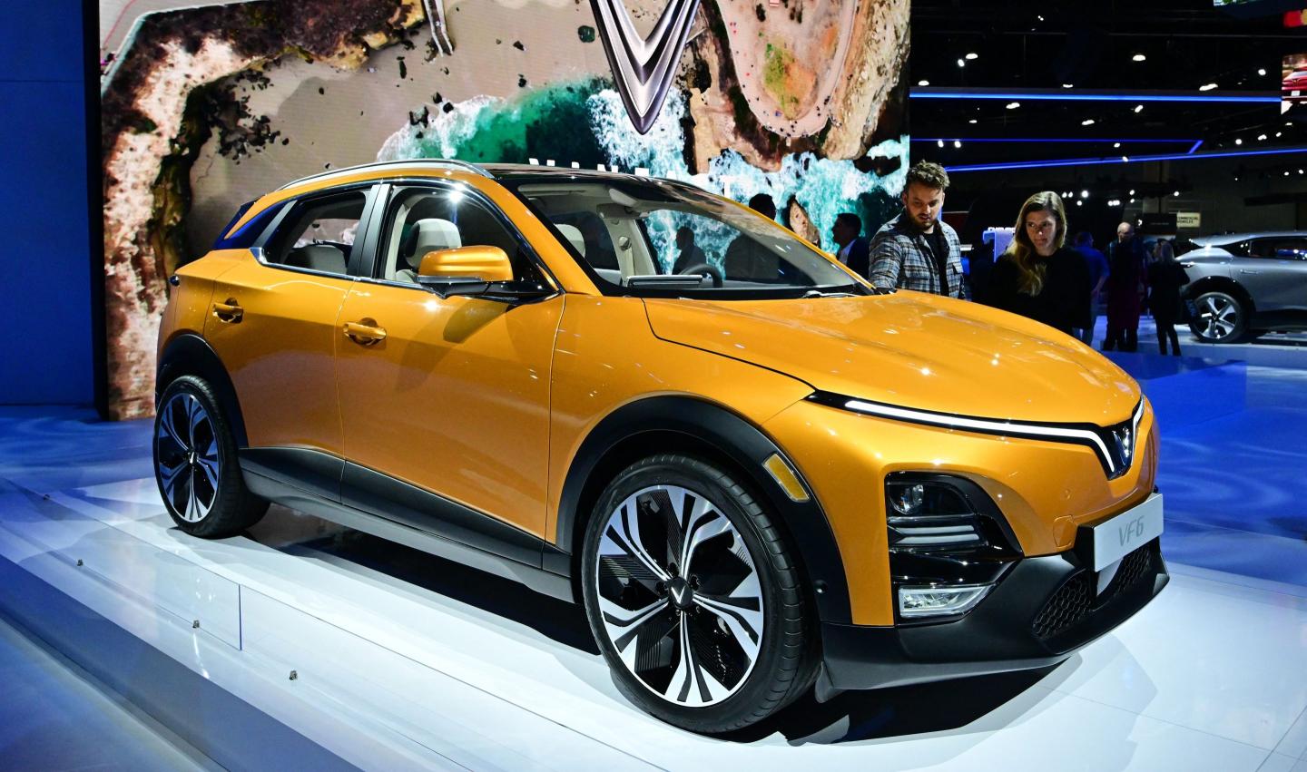 Buzzy electric carmaker VinFast loses an astounding $83 billion in market value in just one day as investors suddenly go into reverse