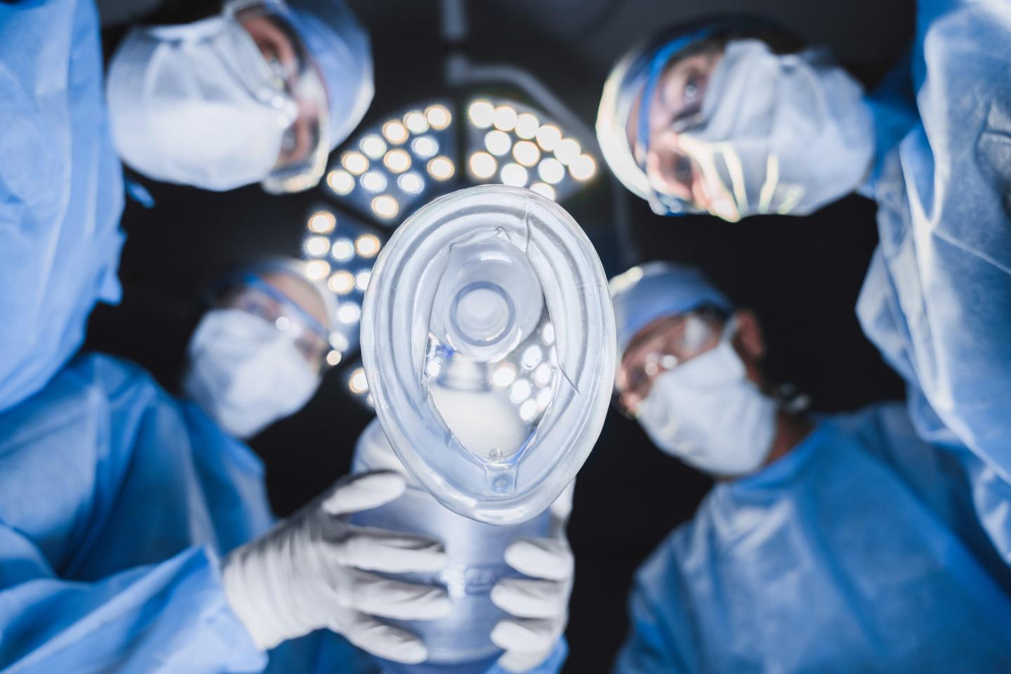 Doctors and anesthesia
