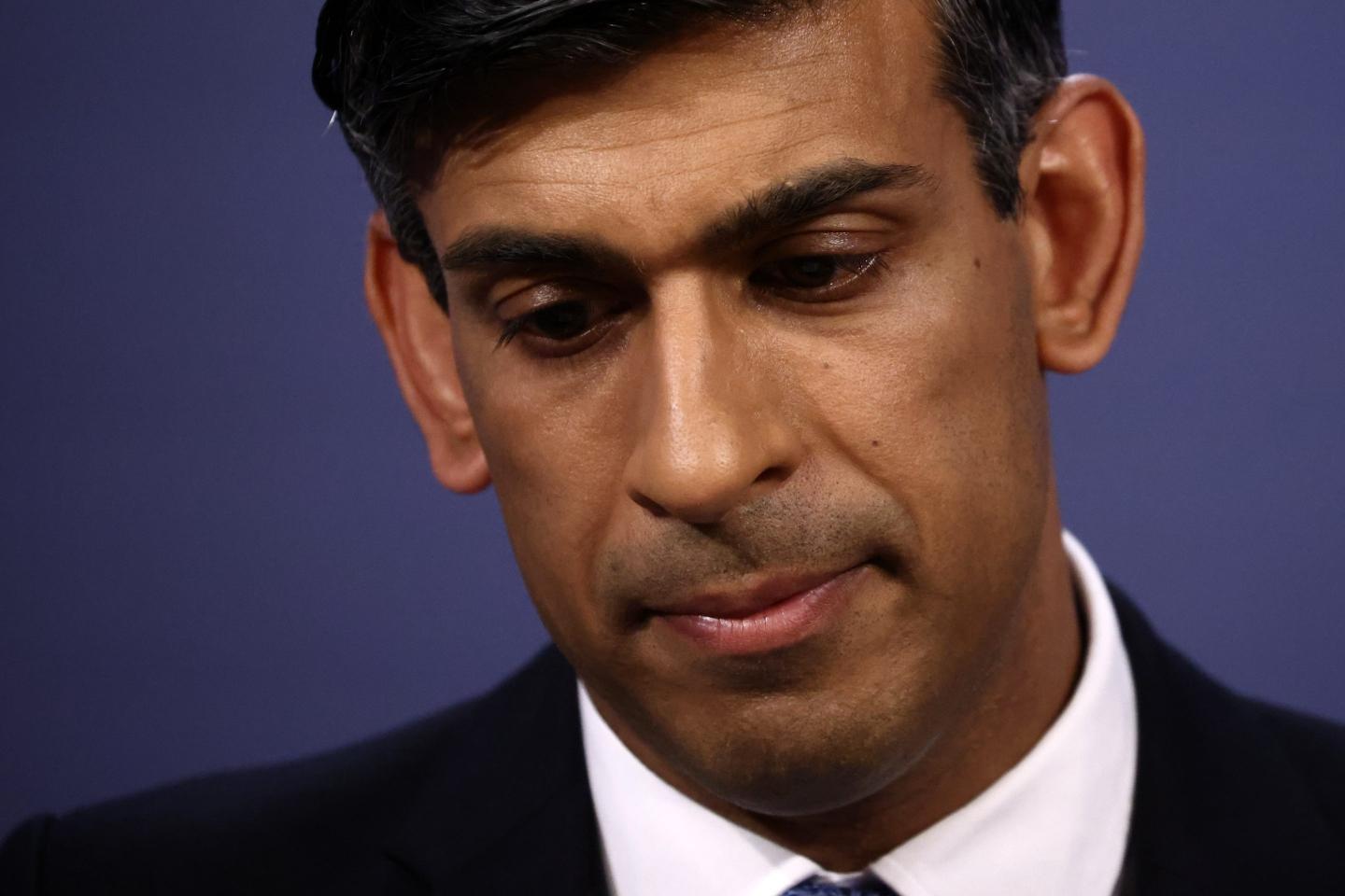 The amount Britain owes exceeds its GDP for the first time since 1961—and credit-rating agencies are watching