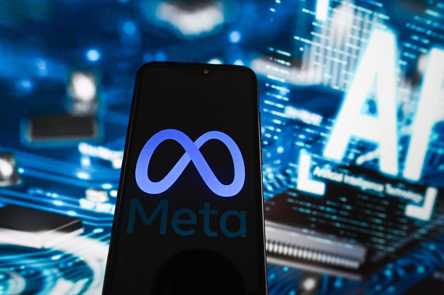 How to use Meta’s new LLaMa 2 generative A.I. tool as a chatbot, and how it compares to ChatGPT and Google Bard